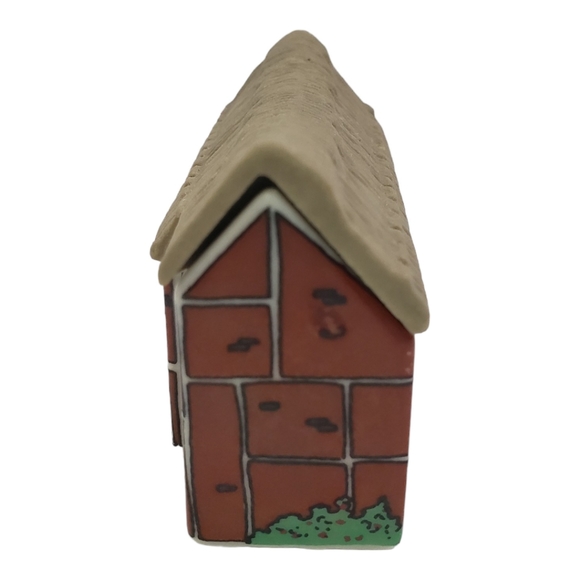 Wade England Figurines Whimsey on Why Watermill #14 - Picture 2 of 12